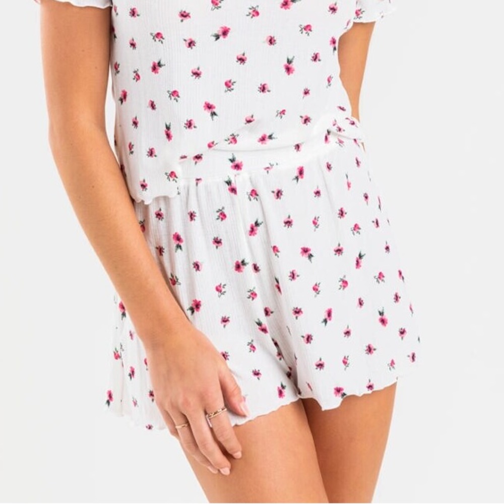 Francesca’s Tye Floral Lounge Shorts